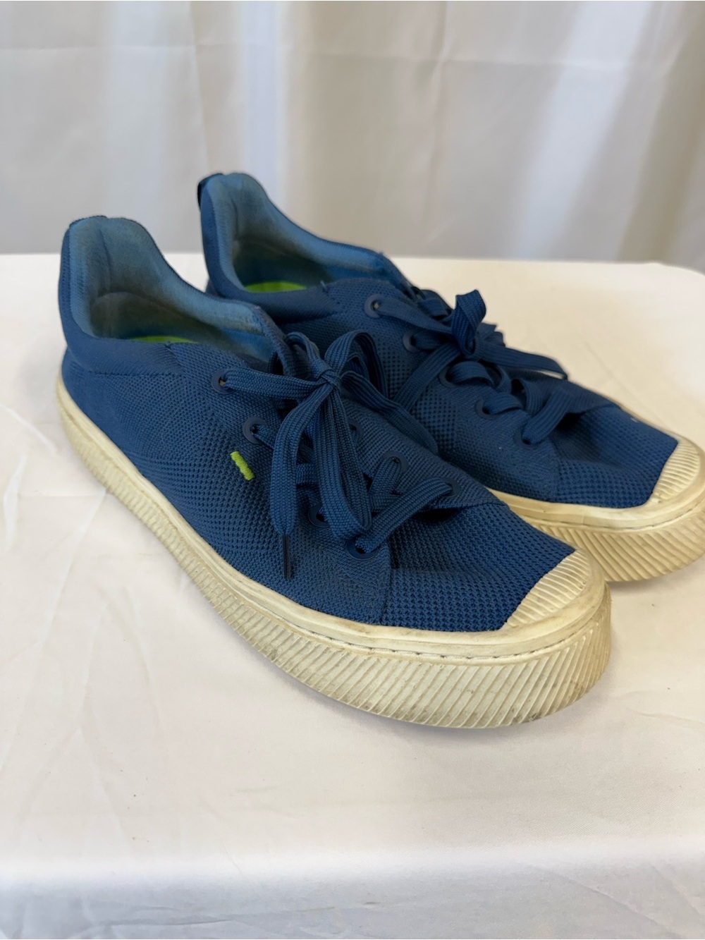 Cariuma Men’s 10 Ibi low mineral blue knot sneaker no size listed sustainable